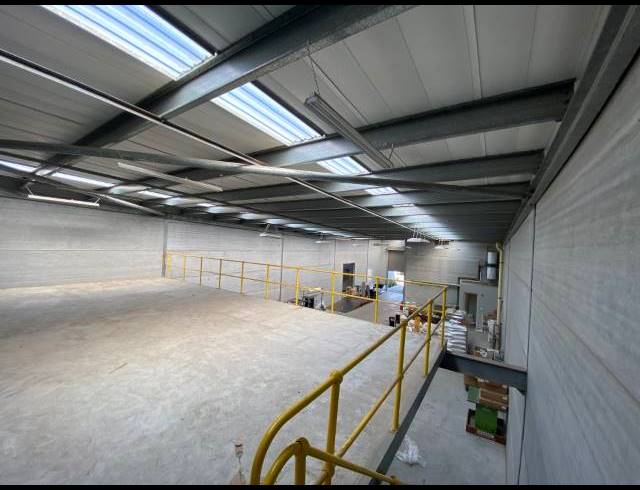 318M² WAREHOUSE TO LET IN BRACKENFELL INDUSTRIAL